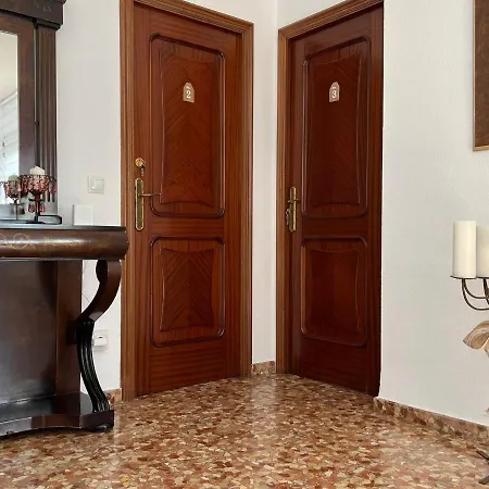 Casa Valenzuela Homestay *